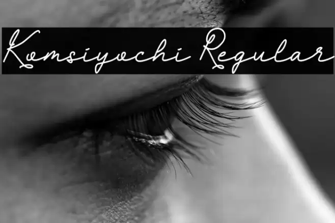 Komsiyochi Regular Schriftart examples