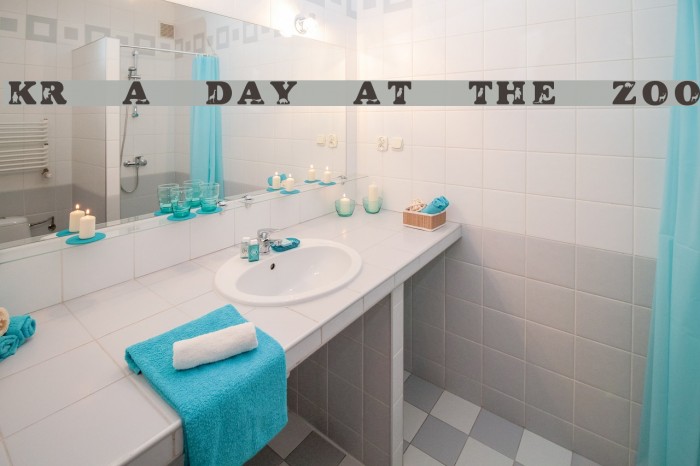 KR A Day At The Zoo Font examples