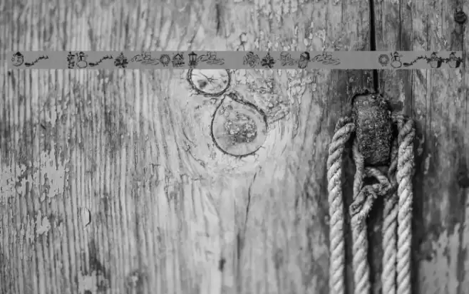 KR Christmas Dings 2004 Three Font examples