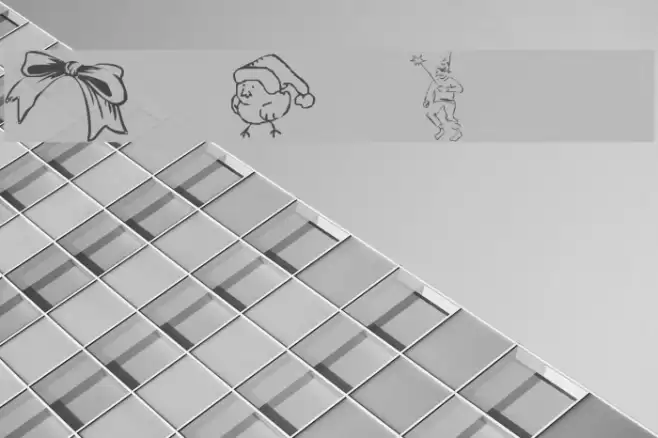 KR Christmas Jewels 2005 3 Font examples