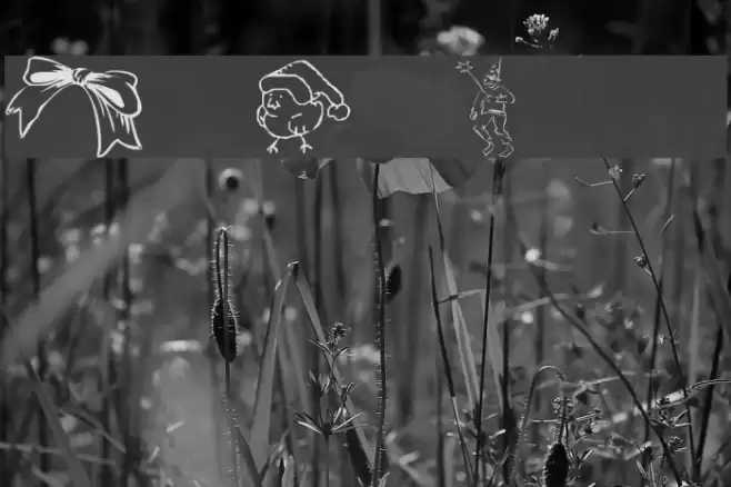 KR Christmas Jewels 2005 3 Font examples