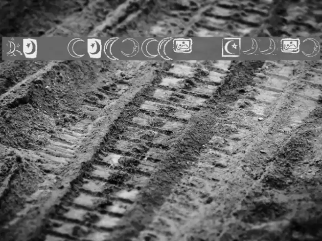 KR Crescent Moons Font examples