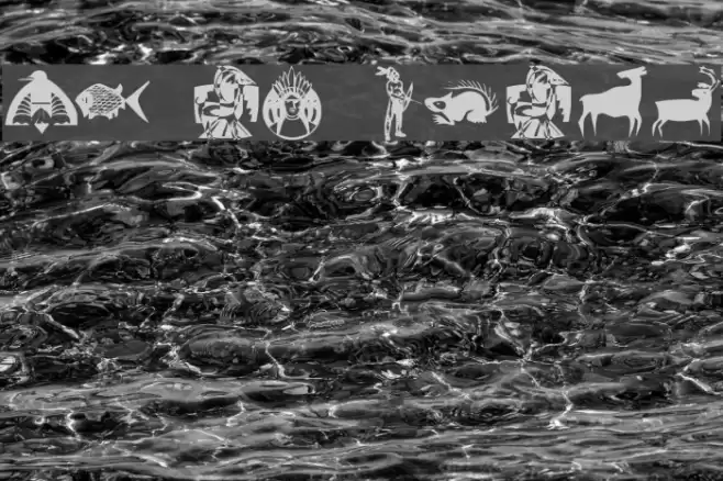 KR NA Dings Font examples