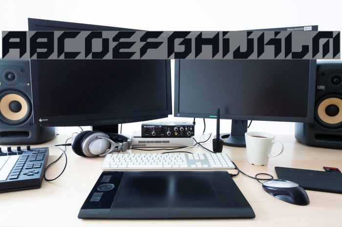 Kreased Regular Font examples