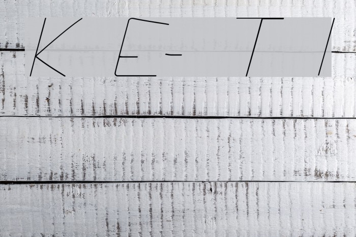 Kuppel Extra-expanded Thin Italic Font examples