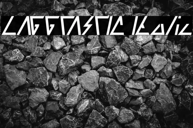 LAGGTASTIC Italic Font examples