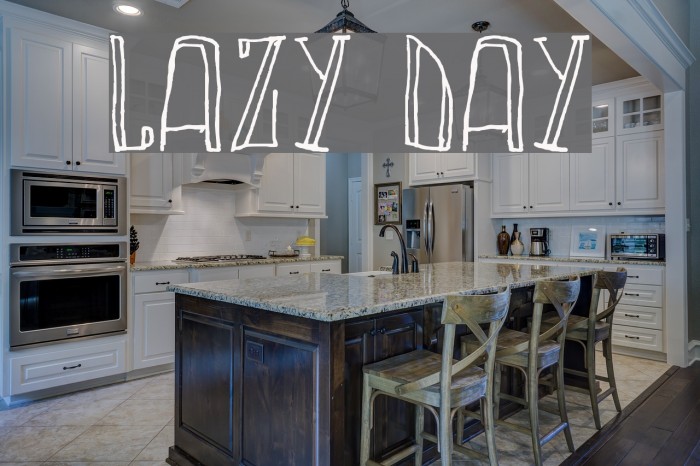 LAZY DAY Font examples