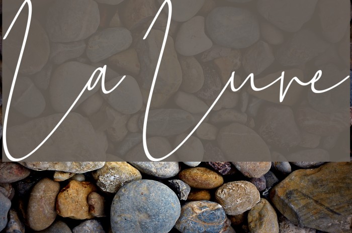 La Lune Font examples