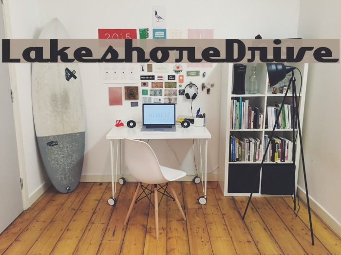 LakeshoreDrive Font examples
