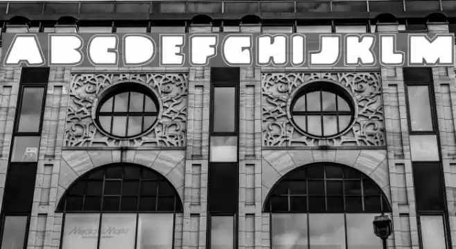 Land Whale Pro Font examples