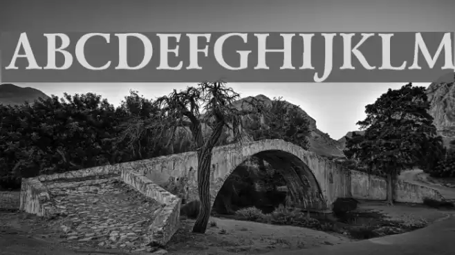 Lazurski Bold Schriftart examples