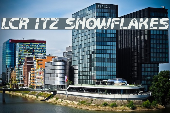 LCR Itz Snowflakes Font examples