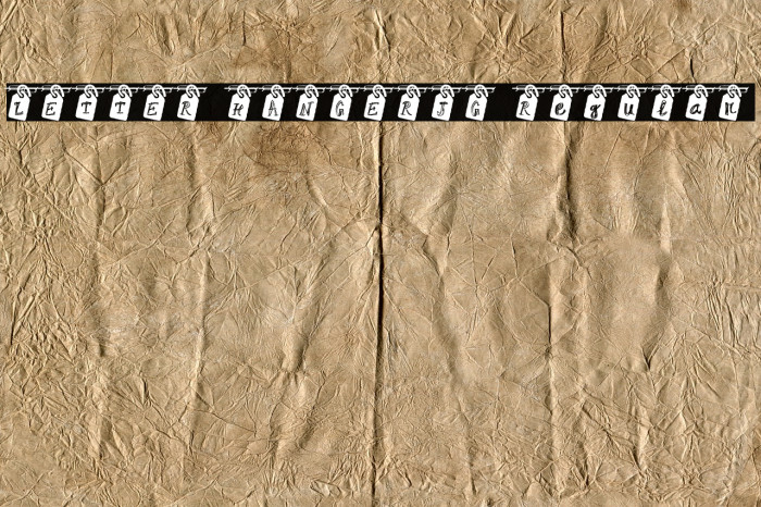 LETTER HANGER_JG Regular Example 1