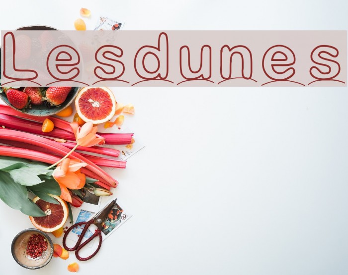 Lesdunes Font examples