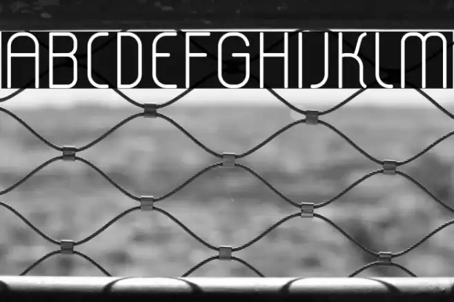 lerotica-Light Font examples