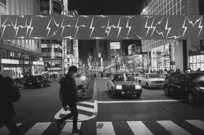 Lightning raid Font examples