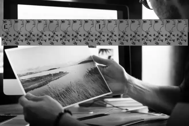 LisburneInitials フォント examples