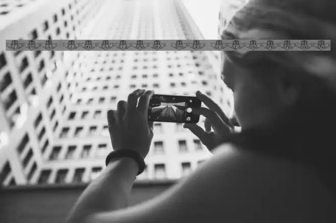 LMS Inside My Claddah Font examples