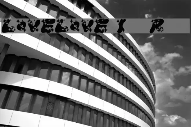 LOVELOVE_IyanRamee Font examples