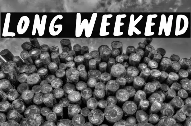 Long Weekend Font examples