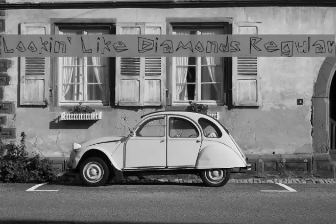 Lookin' Like Diamonds Regular Font examples