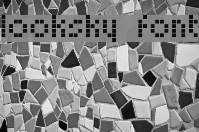Looksky Font Example 3