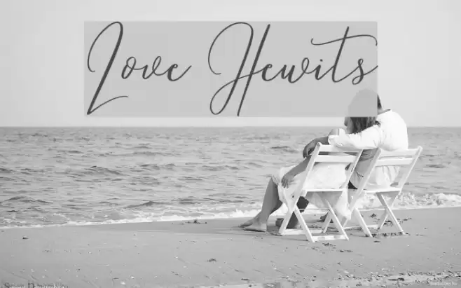 Love Hewits Font examples