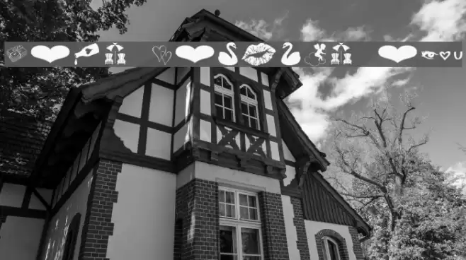 Love Romance OT Font examples