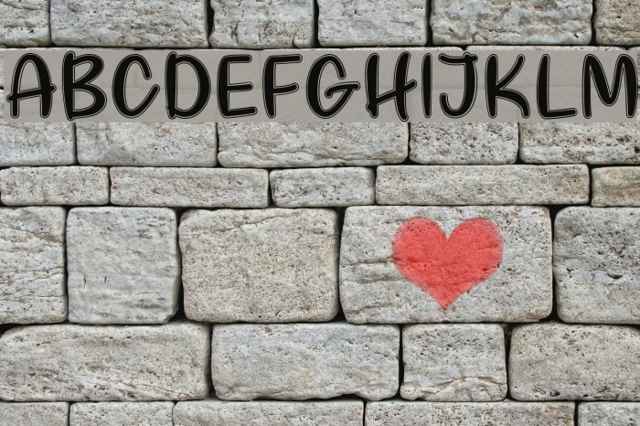 LoveLikeThis Font examples