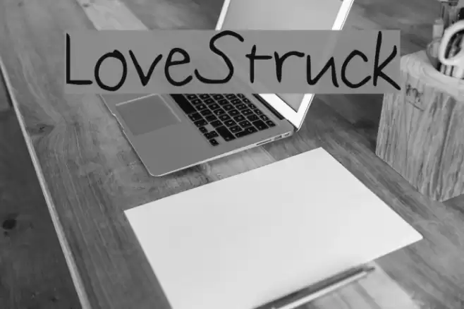 LoveStruck Font examples