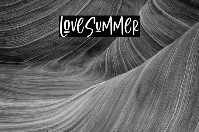 LoveSummer Font examples