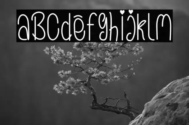 Loveeya Girly Font examples