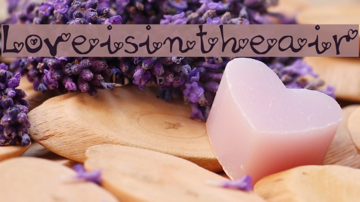 Loveisintheair Font examples