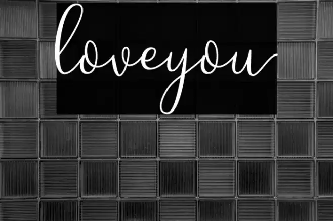 Loveyou Font examples