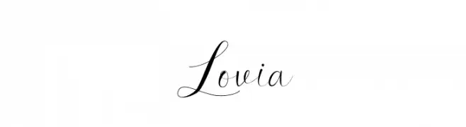 Lovia  Descarca Fonturi Gratis