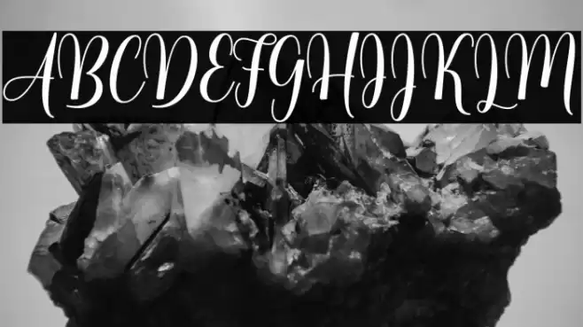 lovelyheart Font examples