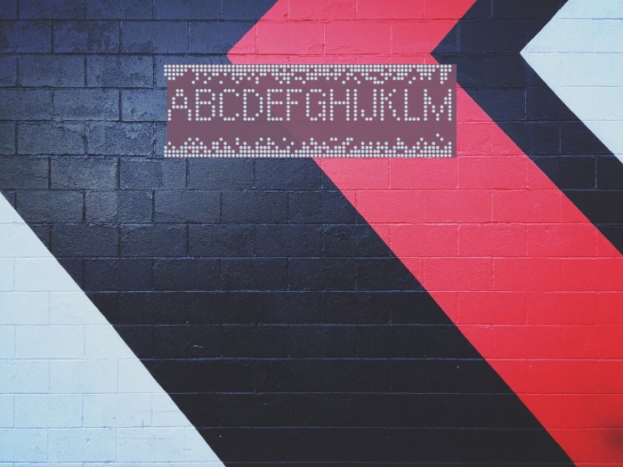 Lumine Hall Regular Font examples