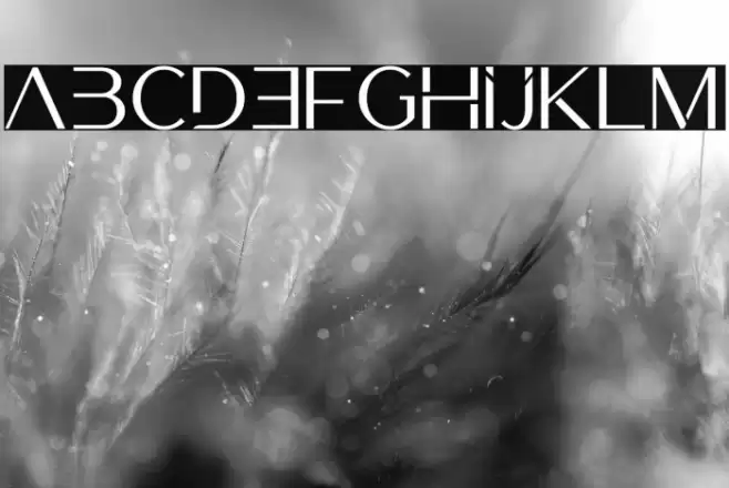 Luxerie Display Font examples