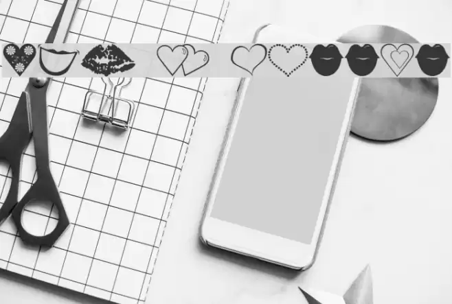 luv n kisses Font examples