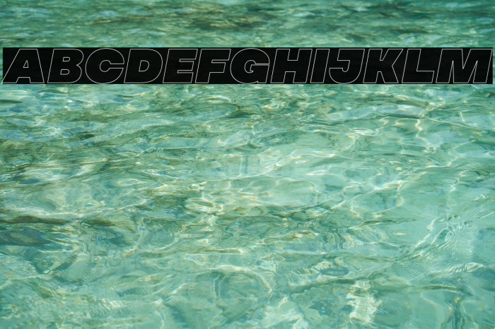 MADESoulmazeOutline-Italic Font examples
