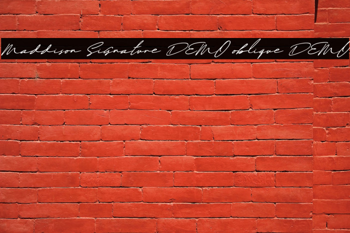 Maddison Signature DEMO oblique DEMO Example 1