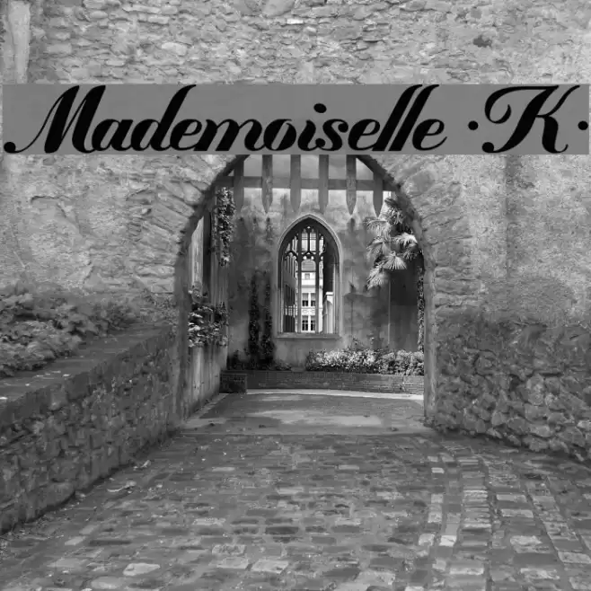 Mademoiselle ·K· Font examples