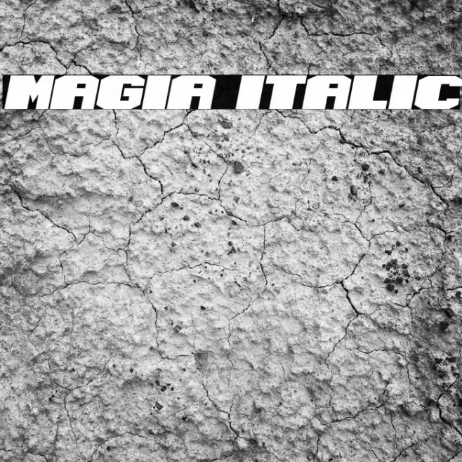 Magia Italic Font examples