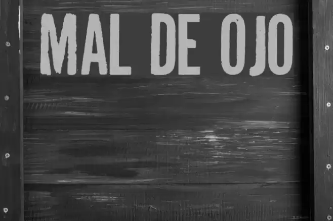 Mal de Ojo Font examples