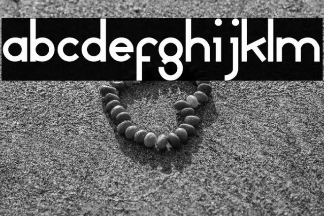 MammaGamma Font examples