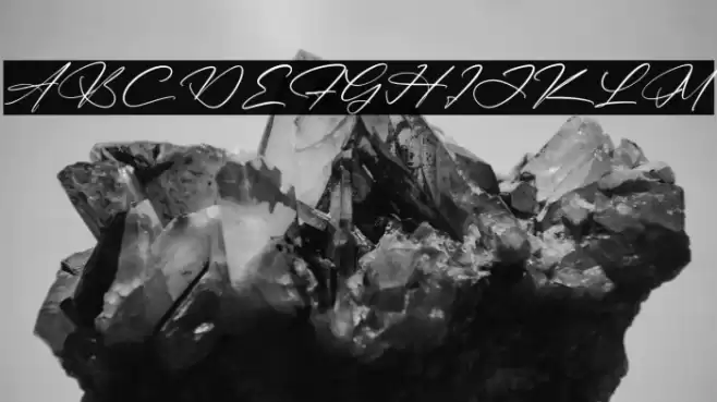 Mantilda & Briant Font examples