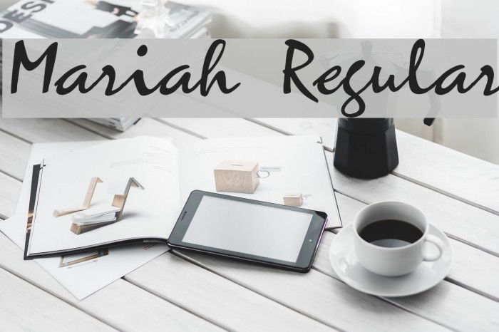Mariah Regular Font examples