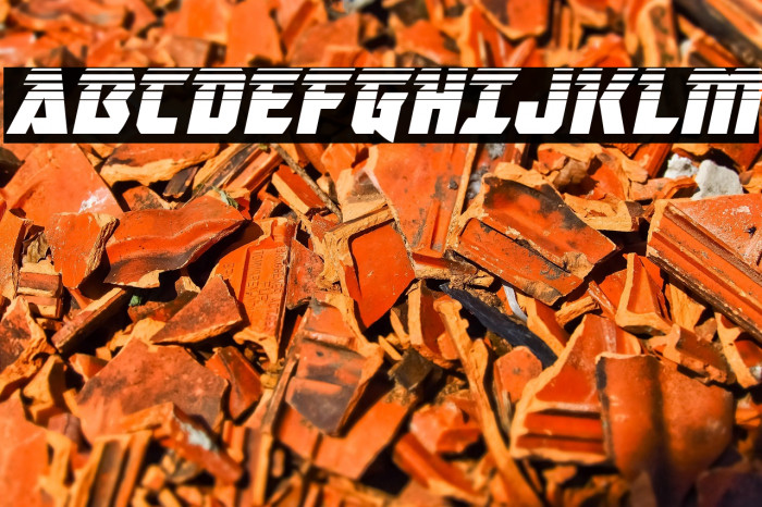 Master Breaker Halftone Italic Example 1