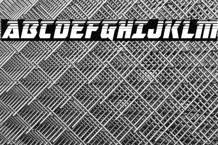 Master Breaker Halftone Italic Example 3