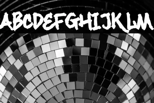 Maximback Distressed Font examples